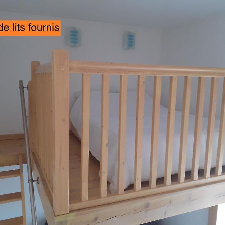 Appartement Rez De Chaussee Avec Terrasse Et Jardin Tence Exteriér fotografie